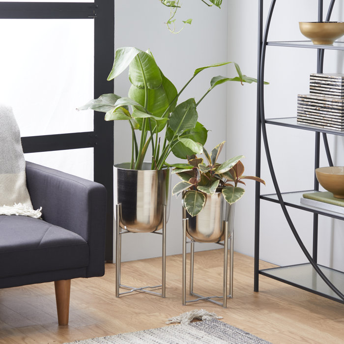 CosmoLiving by Cosmopolitan 2Piece Iron Pot Planter Set & Reviews